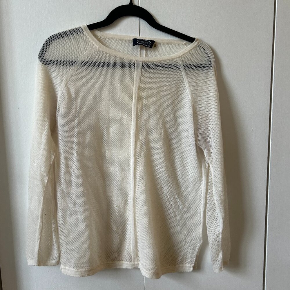 Magaschoni White SUPER Soft Netted Long Sleeve Size M